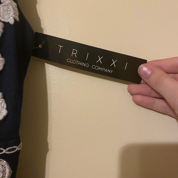 Trixxi CLOTHING COMPANY dress - Picture 2 of 5